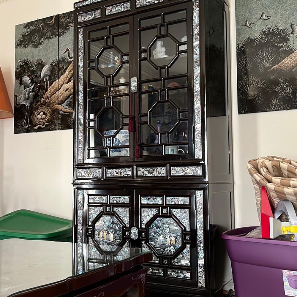 China cabinet made in Korean and the vase